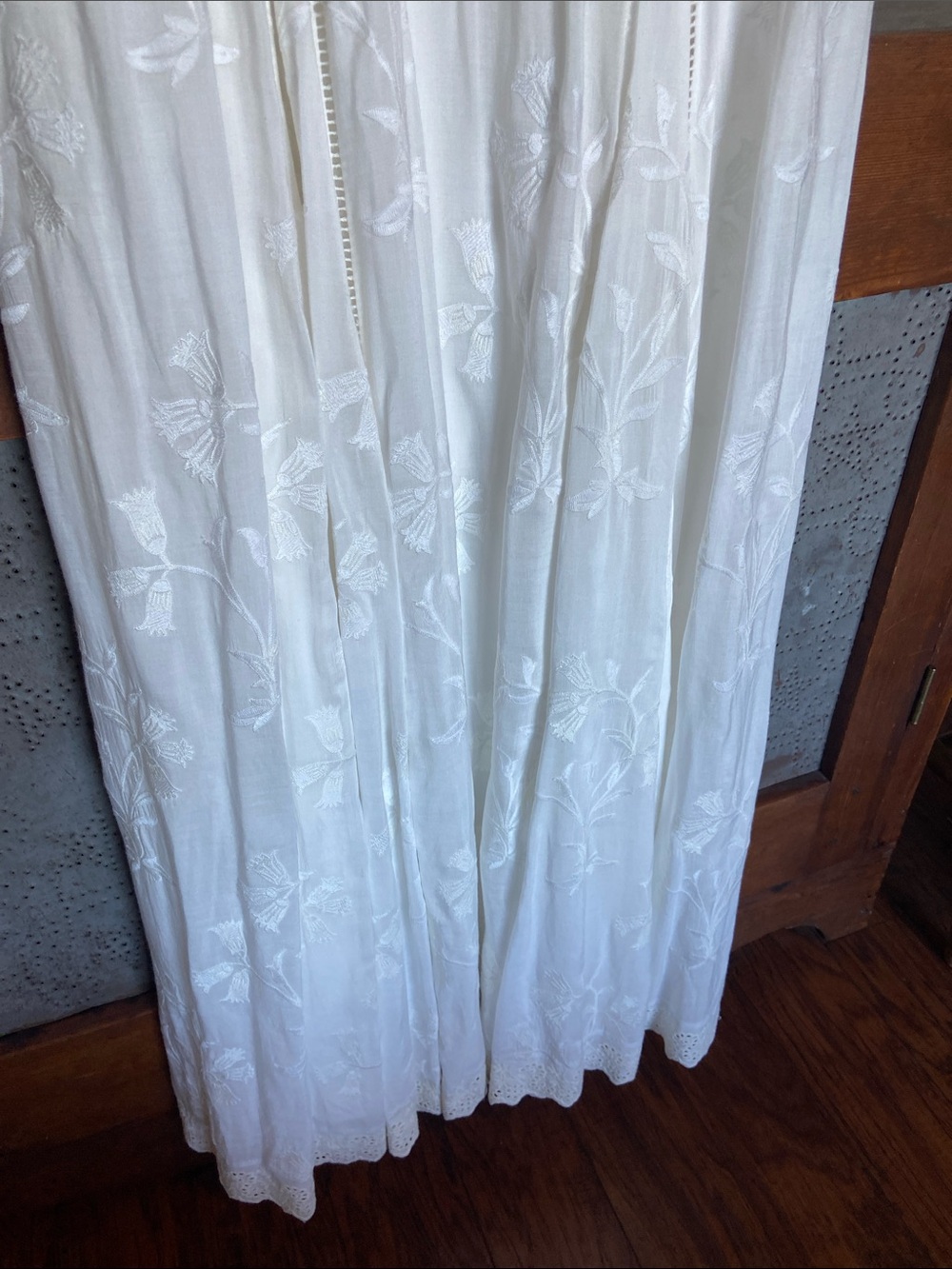 Sundance Catalog Special Occasion Embroidered White Cream Dress Rayon Silk 10 - Picture 6 of 11